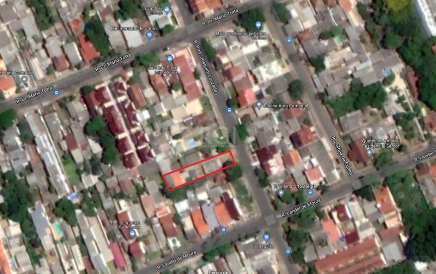 Casa para Venda - 482m², 3 dormitórios, 3 vagas - Camaquã, Porto Alegre