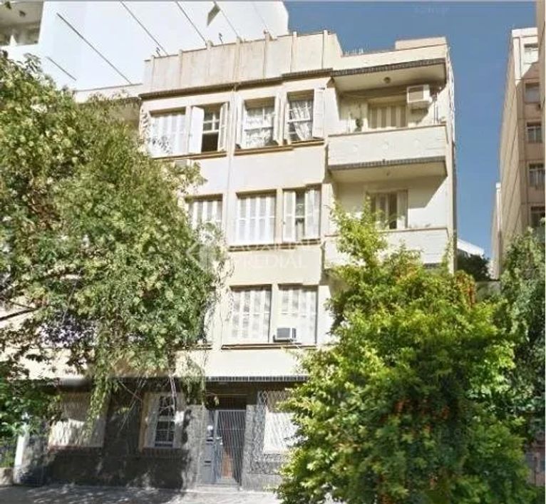 APARTAMENTO 2 QUARTOS COM DEPEN NA DEMETRIO RIBEIRO CENTRO