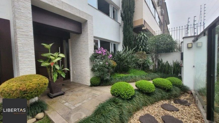 Venda, casa com 3 dormitórios, sendo 2 suítes, opção para 4º dormitório, 4 vagas