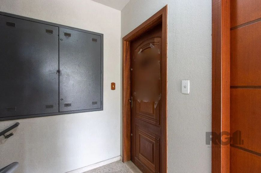 Apartamento Garden no bairro PartenonApartamento térreo com amplo jardim privativo, dois quartos, um