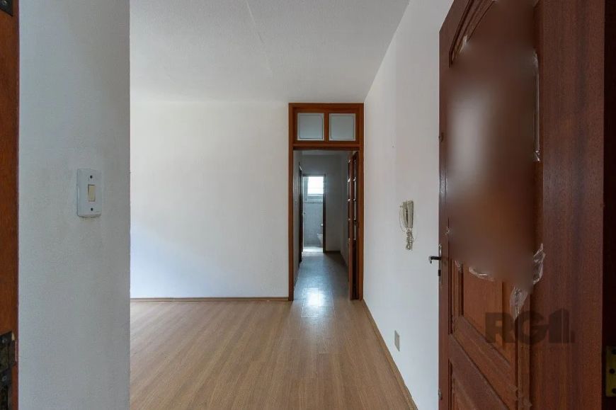 Apartamento Garden no bairro PartenonApartamento térreo com amplo jardim privativo, dois quartos, um