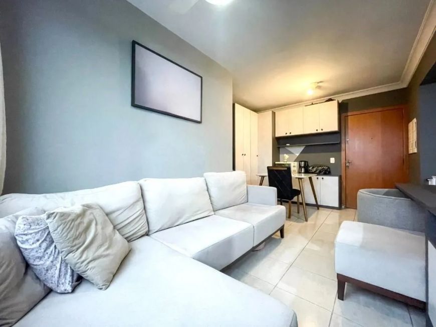 Apartamento de 2 dormitórios para venda com, 1 vaga no bairro Azenha, em Porto Alegre
