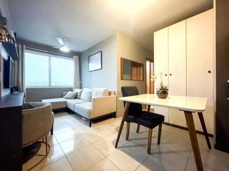 Apartamento de 2 dormitórios para venda com, 1 vaga no bairro Azenha, em Porto Alegre