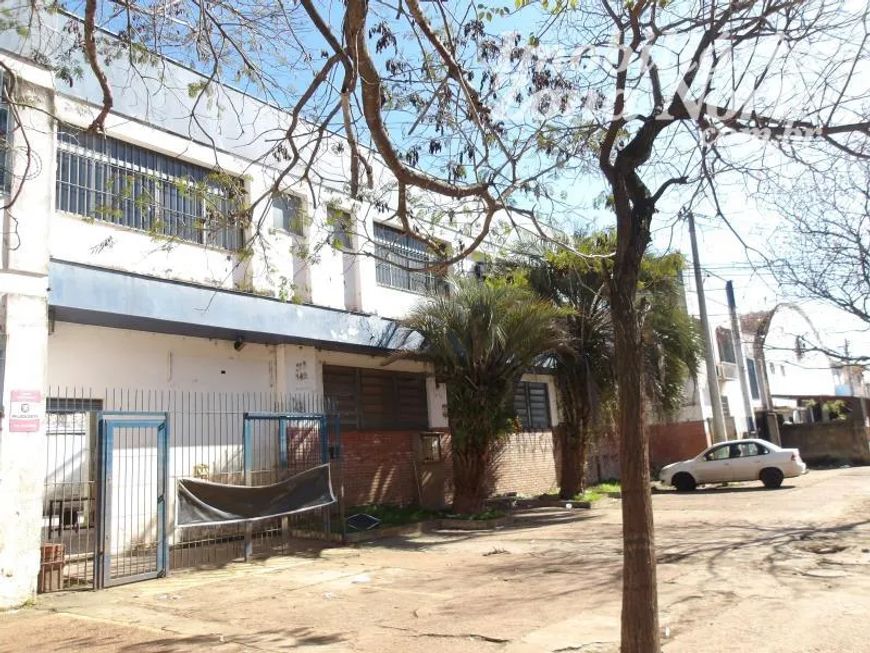 PRÉDIO COMERCIAL...