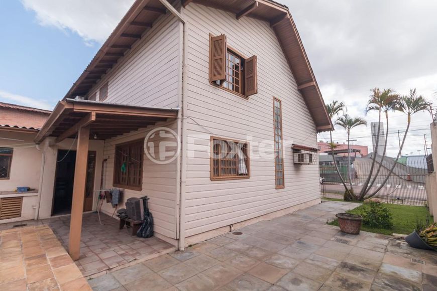 Casa à venda Rua Zeferino Dias, Sarandi - Porto Alegre