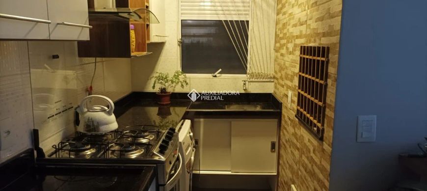 Apartamento à venda no Jardim Leopoldina com 49 m² e 2 dormitórios/quartos.