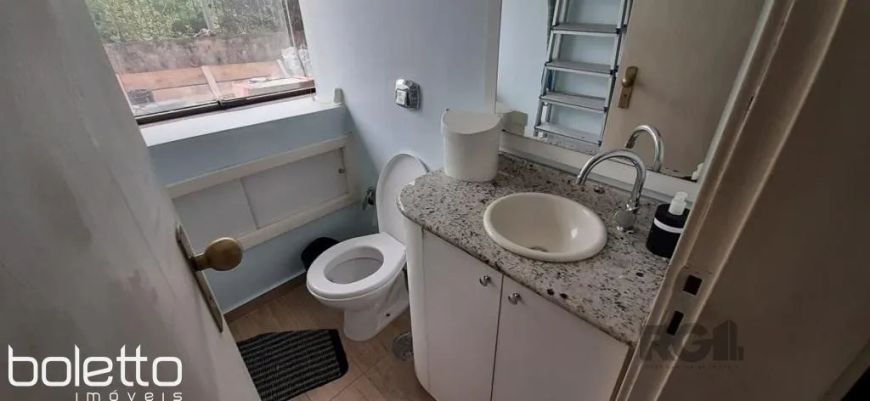 Sala comercial para Comprar com 1 vaga na Cristóvão Colombo.