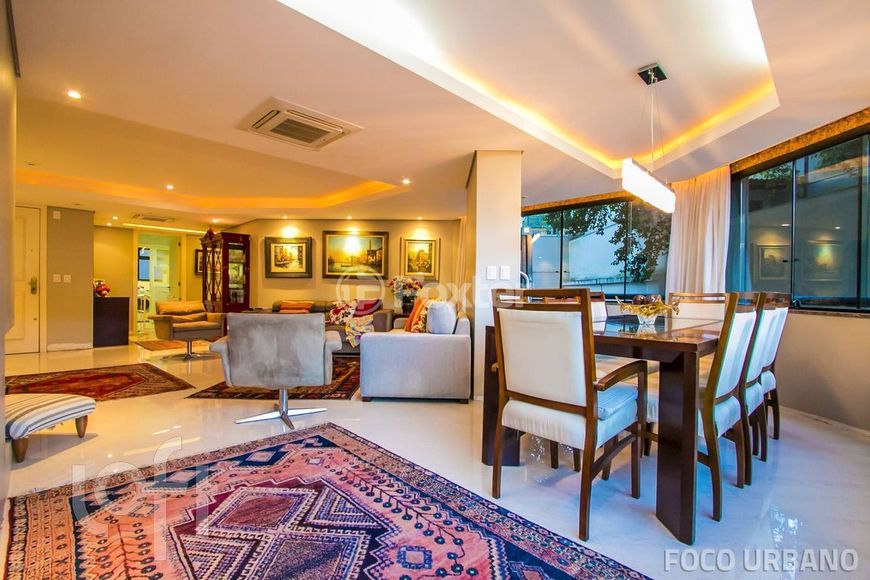 Apartamento com 140 m² com 3 quartos 2 suítes sacada integrada dependência completa e garagem!