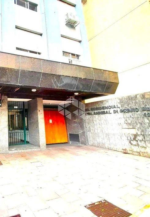 COBERTURA 2 DORMITÓRIOS COM GARAGEM NO CENTRO HISTÓRICO