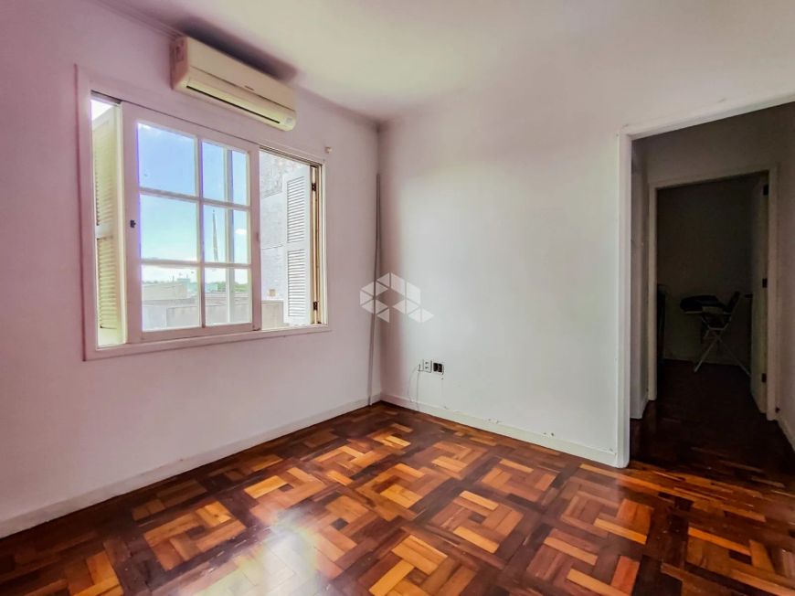 Apartamento de 1 Dormitorio no Bairro Navegantes, em Porto Alegre