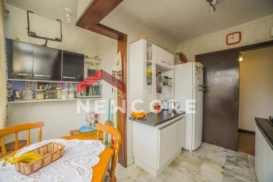 Cobertura em Rua Antônio Divan - Teresópolis - Porto Alegre/RS