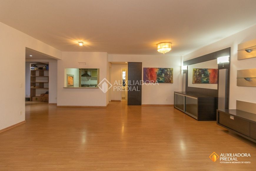 Apartamento para venda possui 140 metros quadrados com 3 quartos em Mont Serrat - Porto Alegre - RS