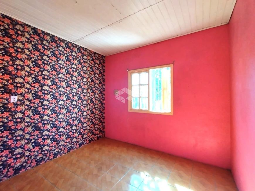 Casa com 1 quarto, 1 banheiro, cozinha, vaga garagem descoberta