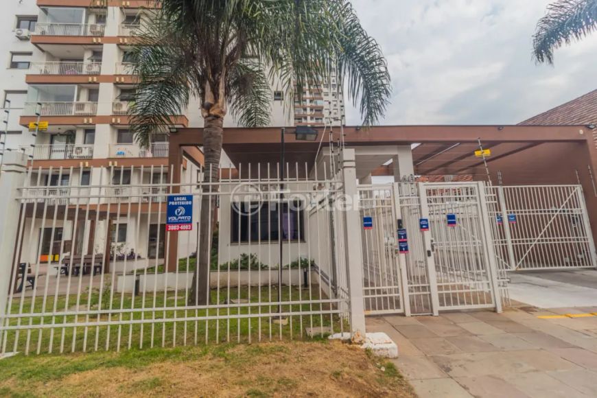 Apartamento à venda Rua Piauí, Santa Maria Goretti - Porto Alegre