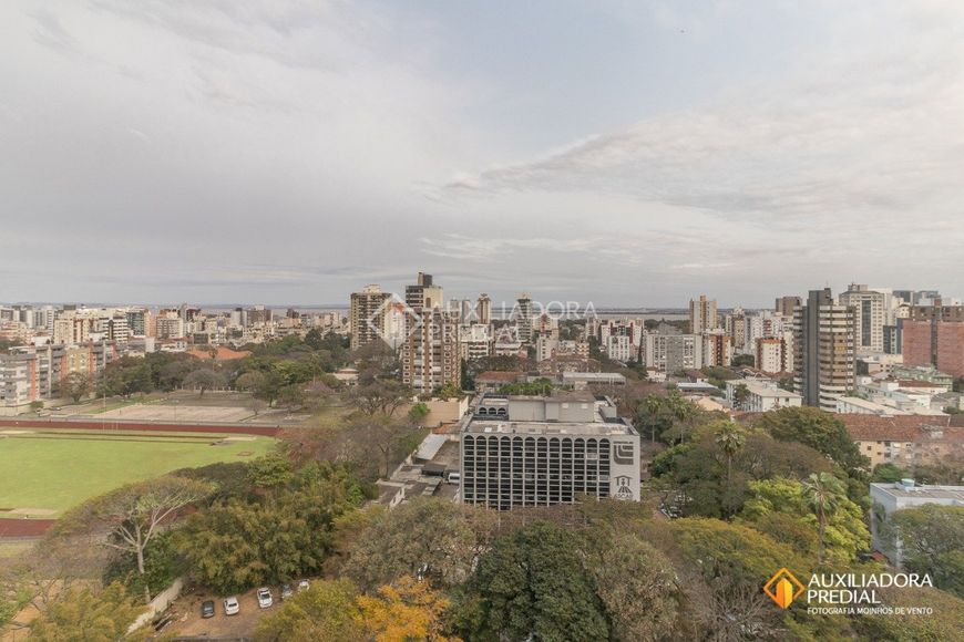 Comercial no bairro Menino Deus