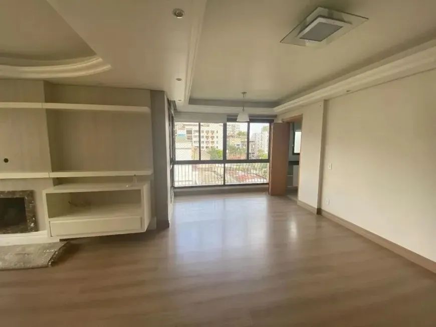 Apartamento à venda no bairro Mont Serrat com 116m² e 3 dormitórios/quartos.