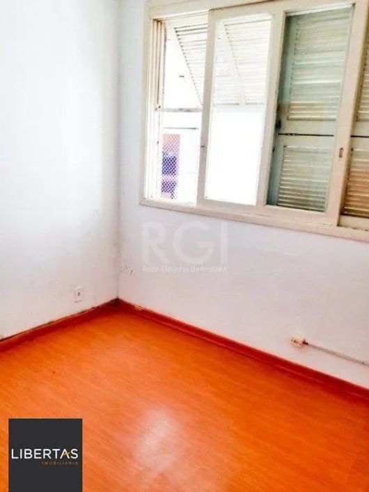 Apartamento de 1 dormitório no Centro DESOCUPADO