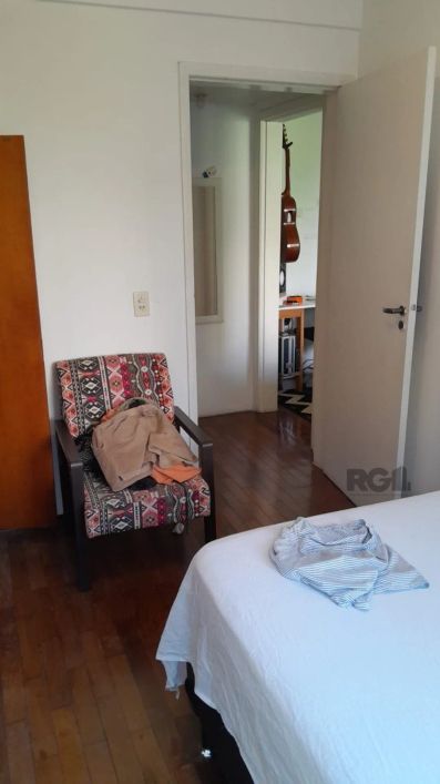 Venha morar próximo a todos os recursos da Cidade Baixa e Centro Histórico. Apartamento de fundos,si