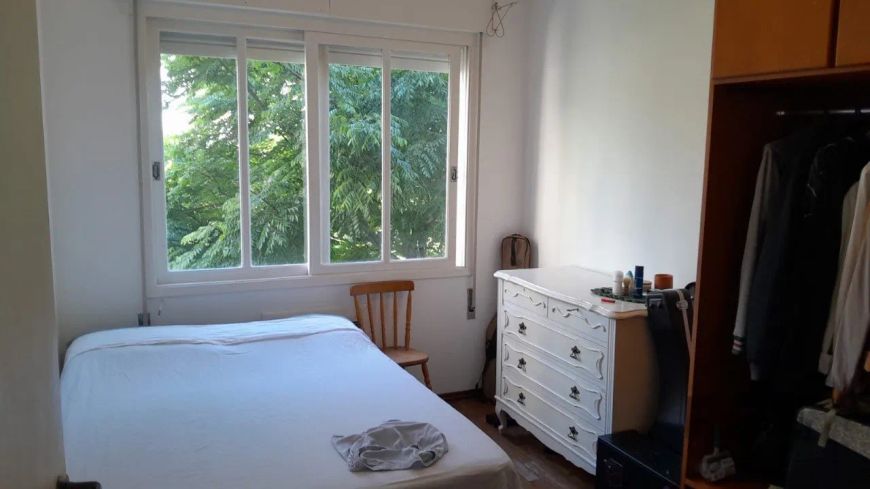 Venha morar próximo a todos os recursos da Cidade Baixa e Centro Histórico. Apartamento de fundos,si