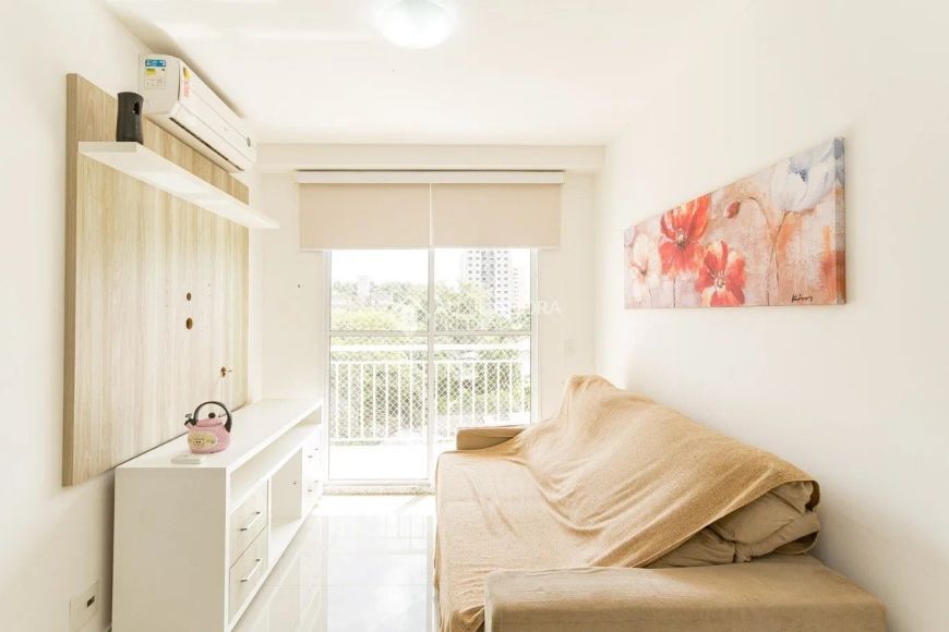 Apartamento 2 dormitórios com vaga no bairro Morro Santana