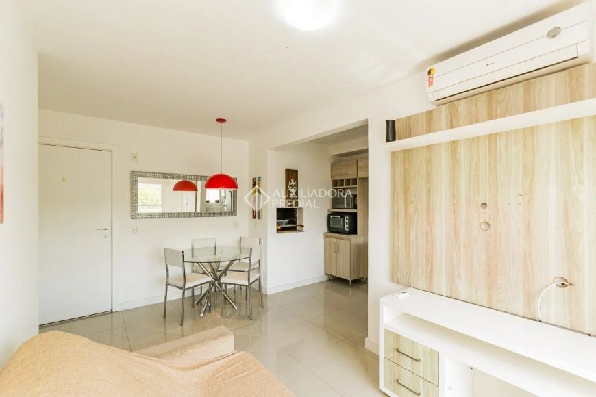 Apartamento 2 dormitórios com vaga no bairro Morro Santana