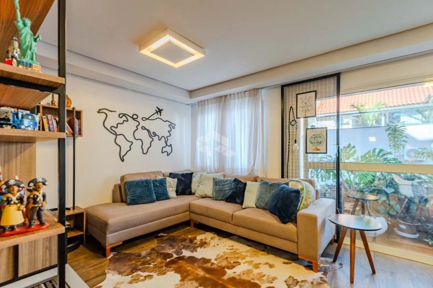 Casa em condominio na Cel Marcos, 03 dormitórios, 02 vagas