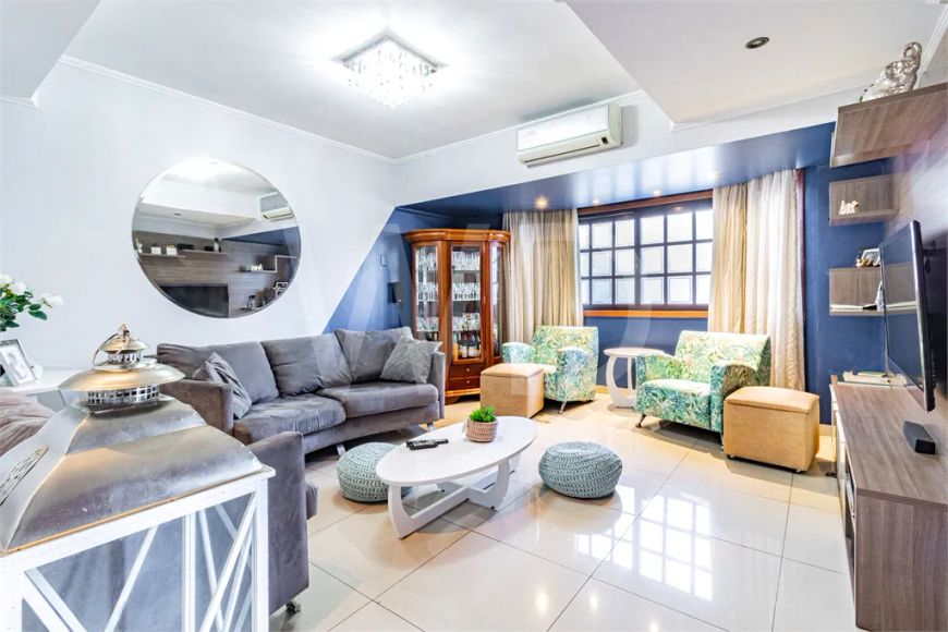 Casa com 3 quartos à venda em Jardim Itu - RS