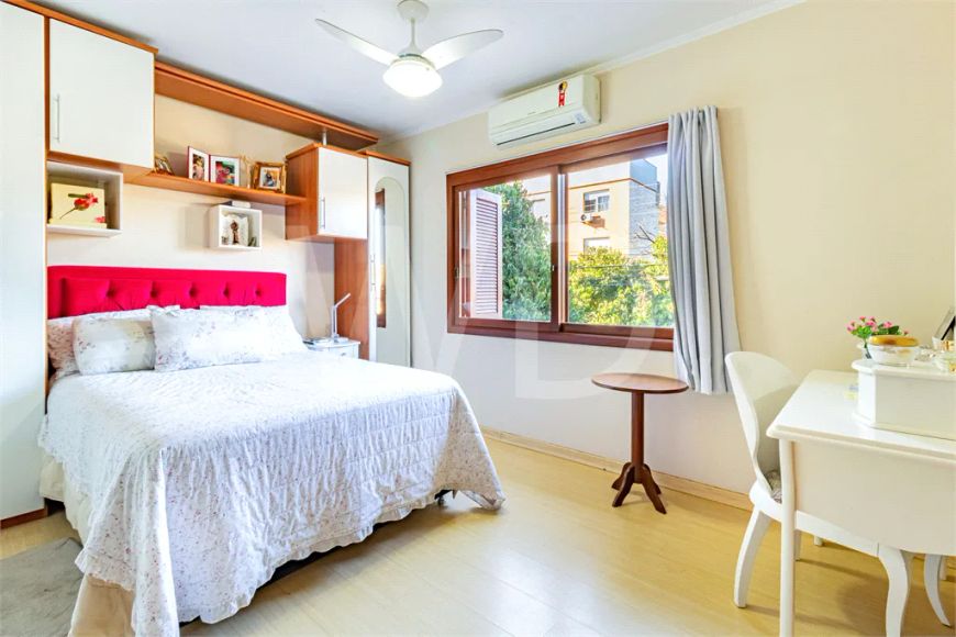 Casa com 3 quartos à venda em Jardim Itu - RS