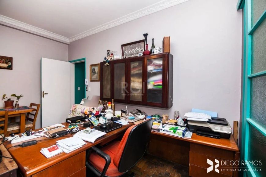 Apartamento de 3 dormitórios, com garden. Primeiro andar. Apartamento amplo, bem iluminado e ventila