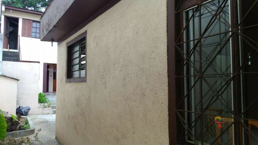 Casa em Avenida Eduardo Prado - Cavalhada - Porto Alegre/RS