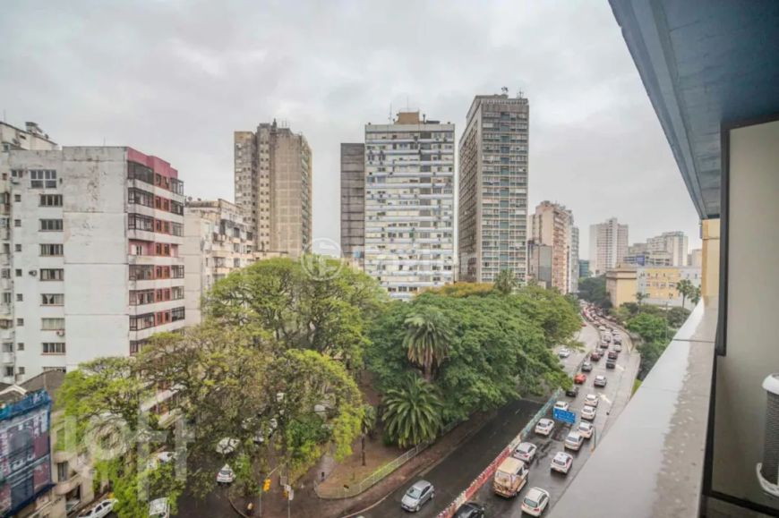 Apartamento à venda Rua Duque de Caxias, Centro Histórico - Porto Alegre
