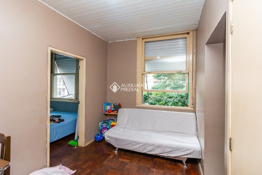Apartamento à venda no Centro Histórico com 1 dormitório e 29 m² de área útil
