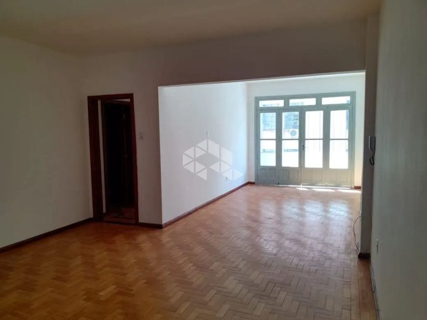 Crédito Real vende apartamento no Centro histórico, 2 dormitórios, living amplo