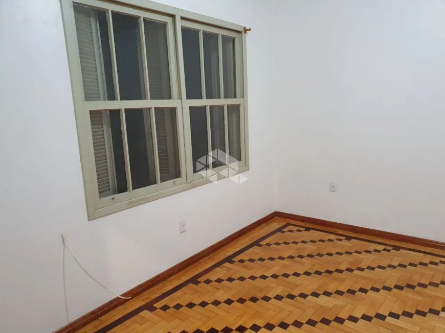 Crédito Real vende apartamento no Centro histórico, 2 dormitórios, living amplo
