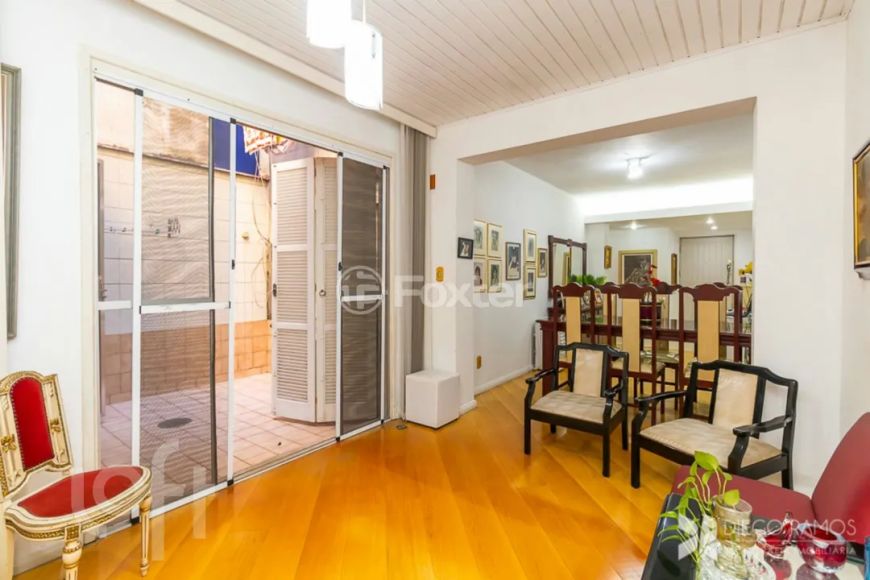 Apartamento à venda Rua Duque de Caxias, Centro Histórico - Porto Alegre