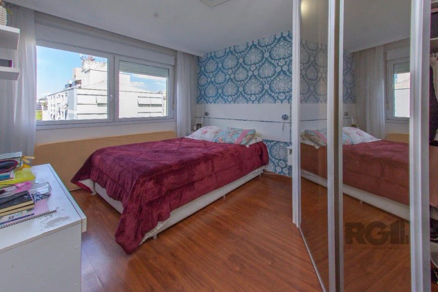 Apartamento Amplo e Bem Localizado - 3 Dormitórios, Suíte e Vaga Escriturada