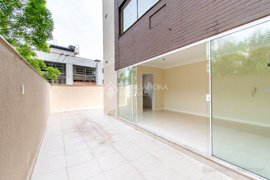 Apartamento para venda tem 89 metros quadrados com 1 quarto em Menino Deus - Porto Alegre - RS