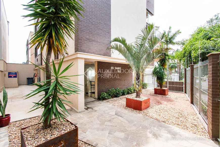 Apartamento para venda tem 89 metros quadrados com 1 quarto em Menino Deus - Porto Alegre - RS