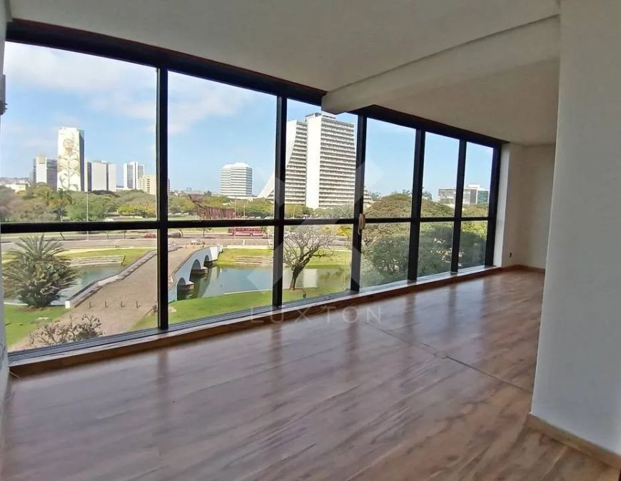 Sala comercial com vista para Orla do Guaíba