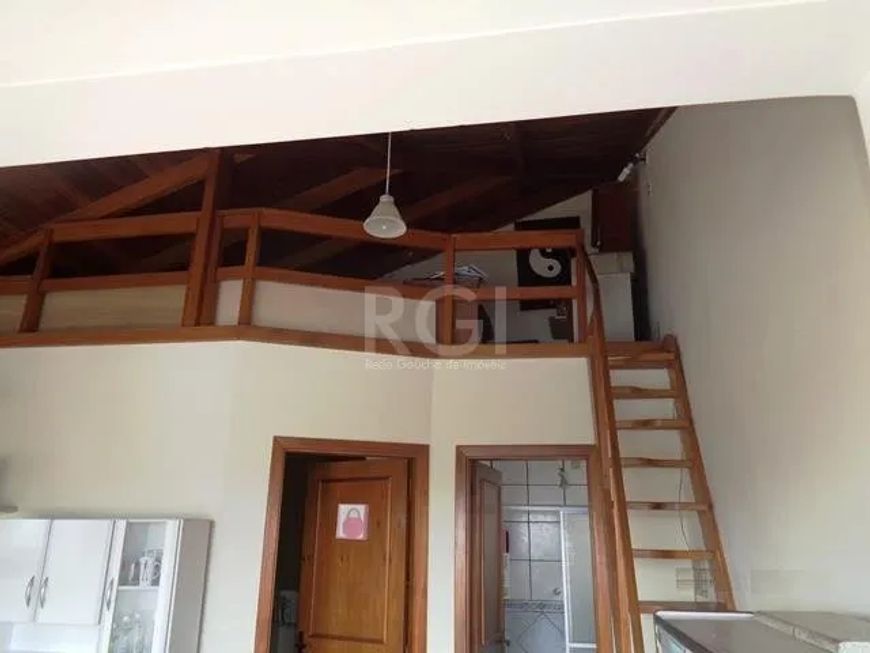 Cobertura horizontal frente com um dormitorio estilo loft, com mezanino,terraço, garagem coberta .Fi