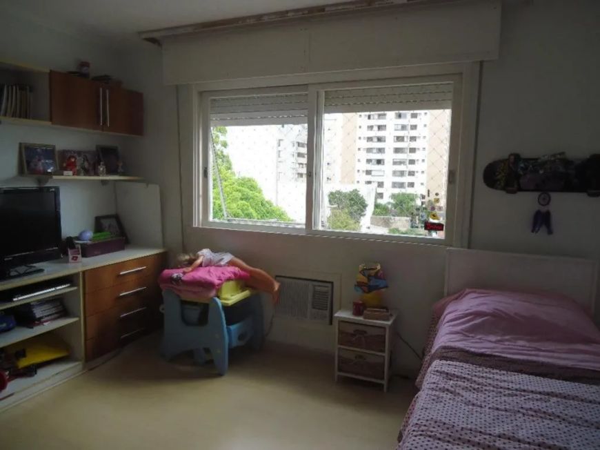 APARTAMENTO SEMIMOBILIADO - 3 DORMITÓRIOS, SUÍTE E INFRAESTRUTURA COMPLETA
