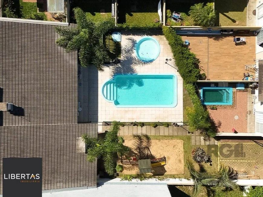 Sobrado para Venda - 100m², 3 dormitórios, sendo 1 suites, 2 vagas - Hípica