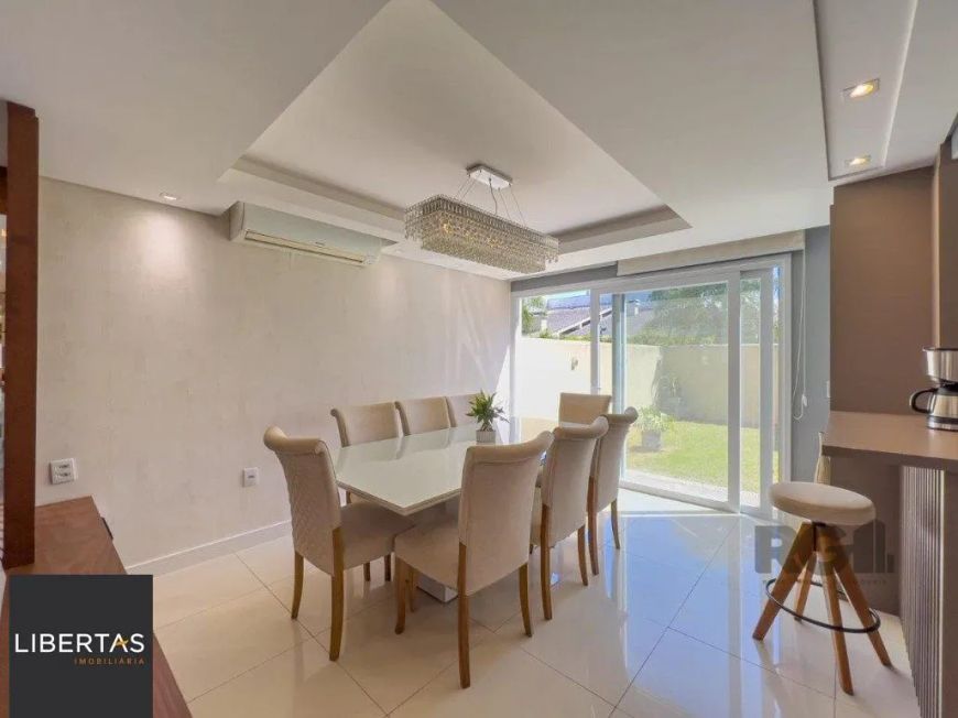 Sobrado para Venda - 100m², 3 dormitórios, sendo 1 suites, 2 vagas - Hípica