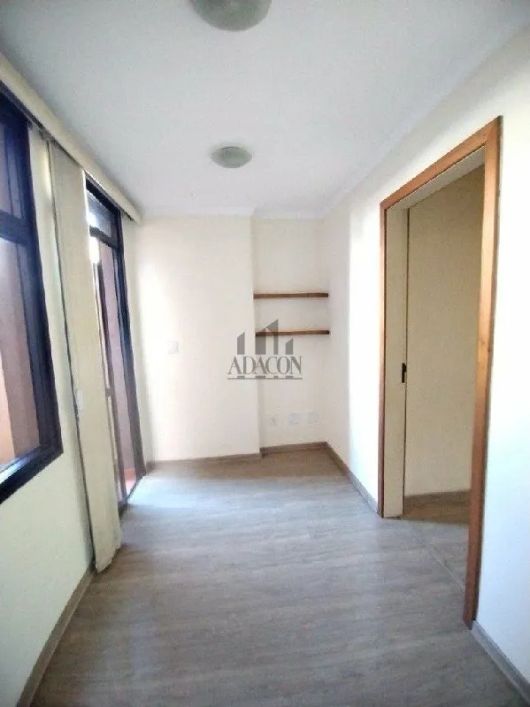 Sala comercial com garagem no bairro Bom Fim