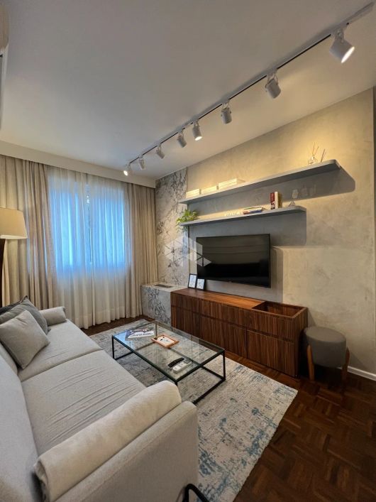 Apartamento 59m² , 2 dormitórios, 1 vaga coberta , Menino Deus