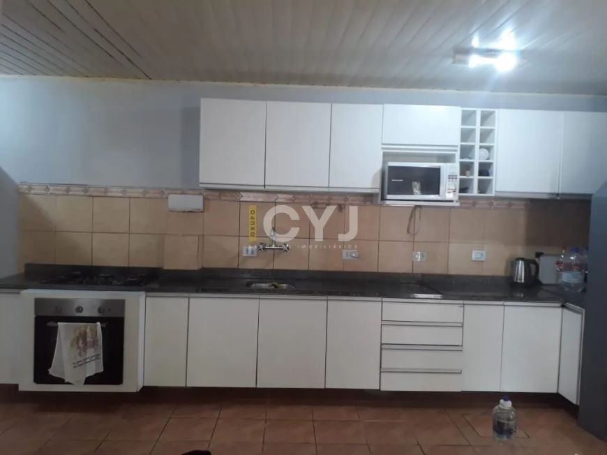 Casa com 2 dormitórios no Bairro Cavalhada em Porto Alegre