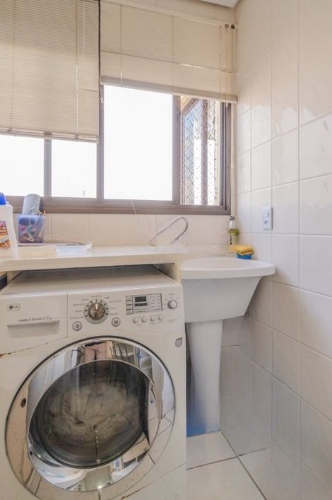 Apartamento 3 dormitórios 1 suite 1 vaga á venda no bairro Menino Deus - Porto Alegre - RS