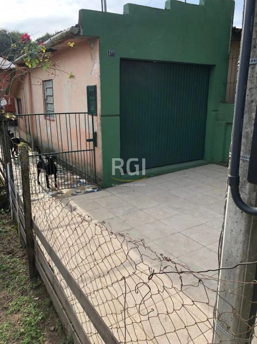 Excelente Terreno 319,00 m² medindo 11 x 29 a uma quadra da Campos Velho. ( Com chale de Madeira e G