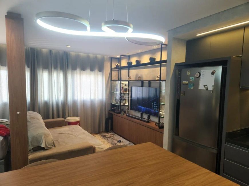 Apartamento Loft finamente decorado , quarto, sala ,cozinha ,permanecem todos os móveis a execeção T