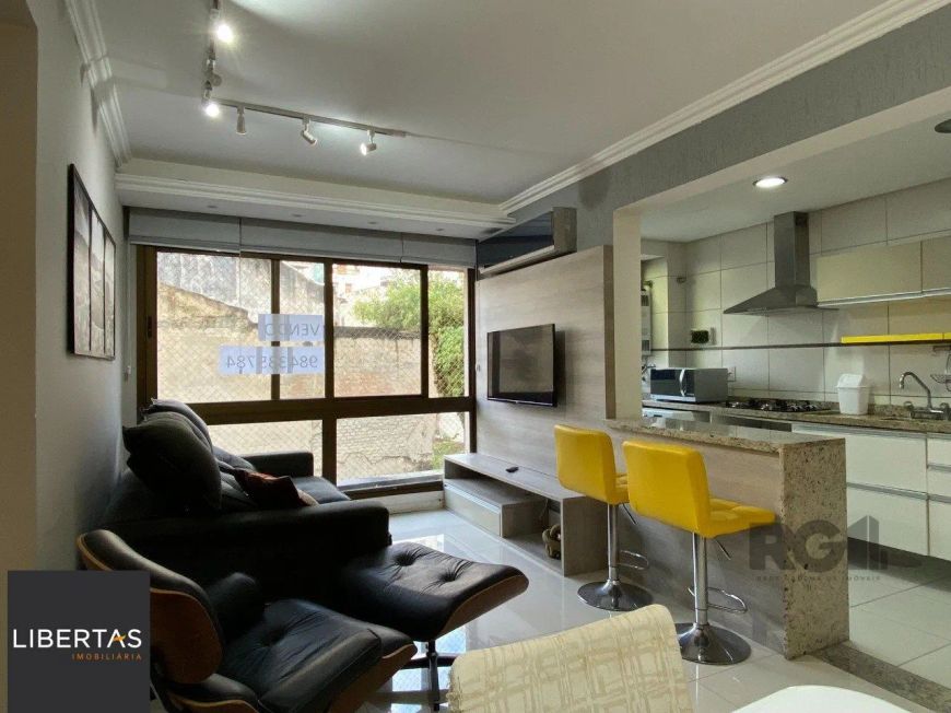 APARTAMENTO MOBILIADO DE 2 DORMITÓRIOS - CENTRO HISTÓRICO